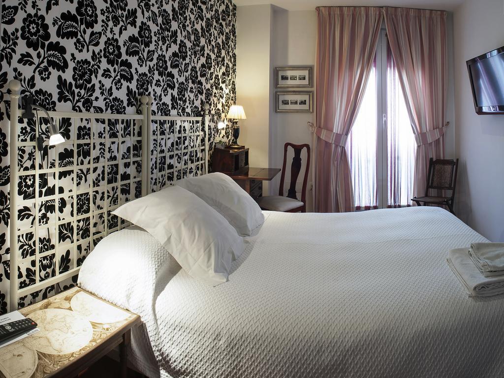 Ch Hostal Victoria Cuenca  Esterno foto