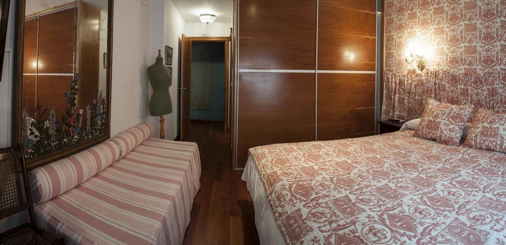 Ch Hostal Victoria Cuenca  Esterno foto